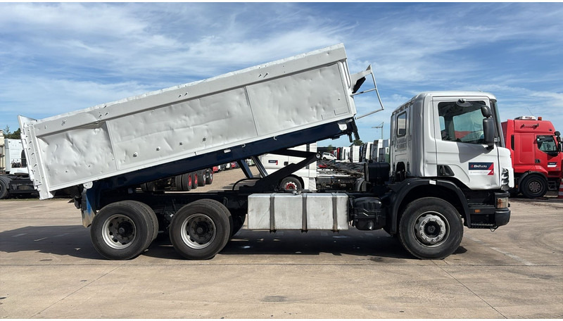 Scania 94 - 260 (BOITE MANUELLE / LAMES / STEEL SUSP. / 6X4 / MANUAL GEARBOX) - Tovornjak prekucnik: slika 3 Scania 94 - 260 (BOITE MANUELLE / LAMES / STEEL SUSP. / 6X4 / MANUAL GEARBOX) - Tovornjak prekucnik: slika 3