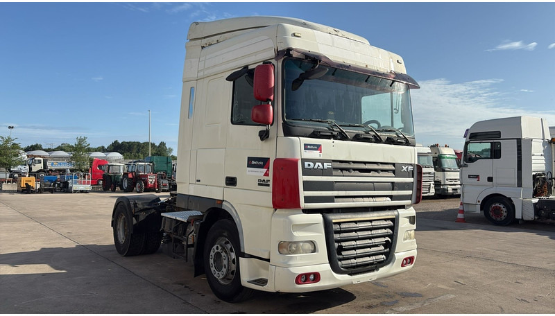 DAF 105 XF 460 (BOITE MANUELLE / MANUAL GEARBOX) - Vlačilec: slika 3 DAF 105 XF 460 (BOITE MANUELLE / MANUAL GEARBOX) - Vlačilec: slika 3