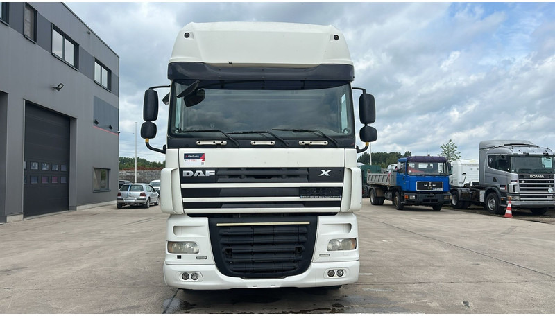 DAF 105 XF 460 (BOITE MANUELLE / MANUAL GEARBOX / CLEAN CONDITION / PROPRE) - Vlačilec: slika 2 DAF 105 XF 460 (BOITE MANUELLE / MANUAL GEARBOX / CLEAN CONDITION / PROPRE) - Vlačilec: slika 2
