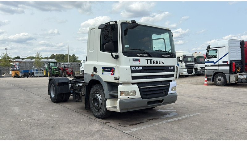 DAF 85 CF 410 (LOW CABIN / PETIT CABINE / TRES PROPRE / CLEAN CONDITION) - Vlačilec: slika 3 DAF 85 CF 410 (LOW CABIN / PETIT CABINE / TRES PROPRE / CLEAN CONDITION) - Vlačilec: slika 3
