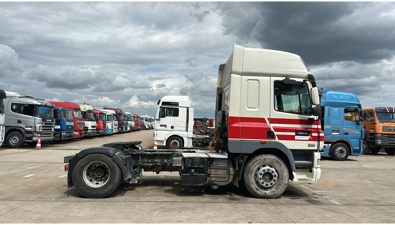 DAF 85 CF 460 (BOITE MANUELLE / MANUAL GEARBOX / GOOD CONDITION / BONNE ETAT) - Vlačilec: slika 4 DAF 85 CF 460 (BOITE MANUELLE / MANUAL GEARBOX / GOOD CONDITION / BONNE ETAT) - Vlačilec: slika 4