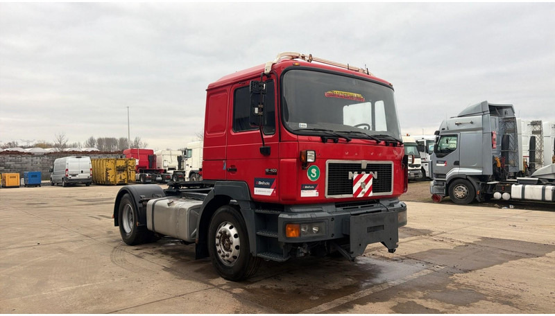 MAN 19.403 (6 CYLINDER / EURO 2 / MANUAL GEARBOX) - Vlačilec: slika 5 MAN 19.403 (6 CYLINDER / EURO 2 / MANUAL GEARBOX) - Vlačilec: slika 5