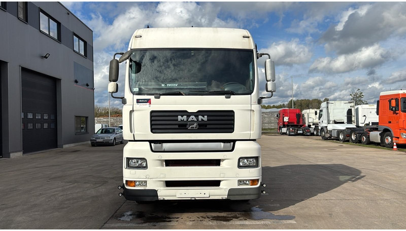 MAN TGA 18.440 (BOITE MANUELLE / MANUAL GEARBOX) - Vlačilec: slika 4 MAN TGA 18.440 (BOITE MANUELLE / MANUAL GEARBOX) - Vlačilec: slika 4