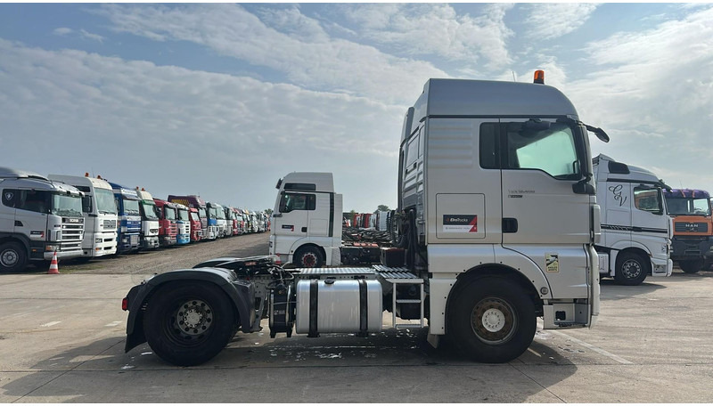 MAN TGX 18.400 (BE TRUCK / EURO 5 EEV / PTO / HYDRAULIC PUMP) - Vlačilec: slika 4 MAN TGX 18.400 (BE TRUCK / EURO 5 EEV / PTO / HYDRAULIC PUMP) - Vlačilec: slika 4