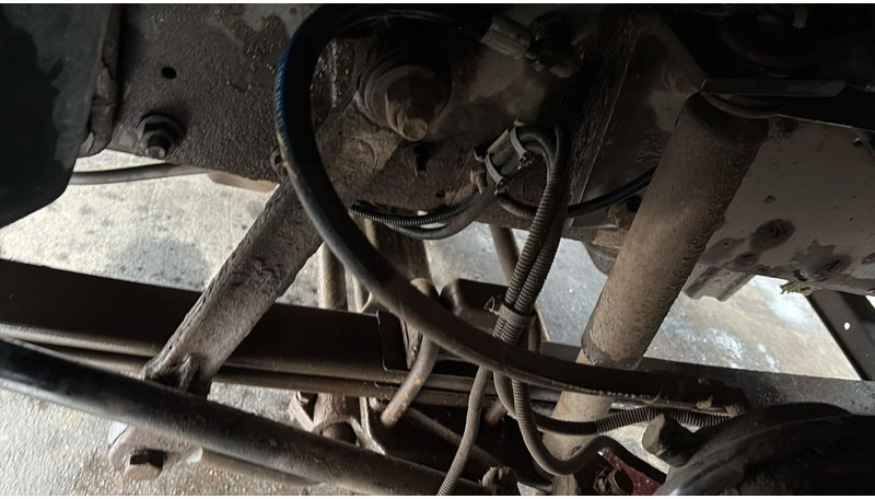 Vlačilec Renault AE 440 Magnum E-tech (BOITE MANUELLE / MANUAL GEARBOX): slika 9