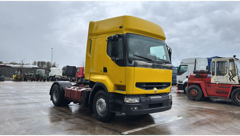 Renault Premium 400 (GRAND PONT / POMPE MANUELLE / PARFAIT) - Vlačilec: slika 2 Renault Premium 400 (GRAND PONT / POMPE MANUELLE / PARFAIT) - Vlačilec: slika 2