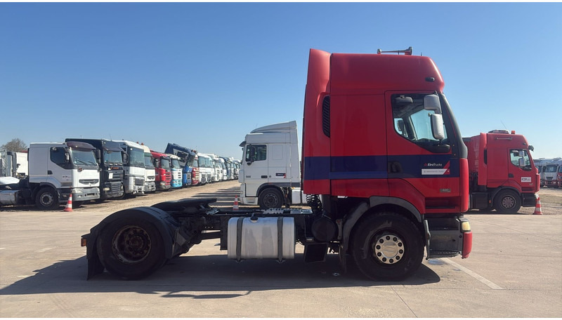 Renault Premium 420 (BOITE MANUELLE / MANUAL GEARBOX) - Vlačilec: slika 4 Renault Premium 420 (BOITE MANUELLE / MANUAL GEARBOX) - Vlačilec: slika 4