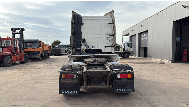 Volvo FH 12.420 (BOITE MANUELLE / MANUAL GEARBOX / PTO / POMPE HYDRAULIQUE) - Vlačilec: slika 5 Volvo FH 12.420 (BOITE MANUELLE / MANUAL GEARBOX / PTO / POMPE HYDRAULIQUE) - Vlačilec: slika 5