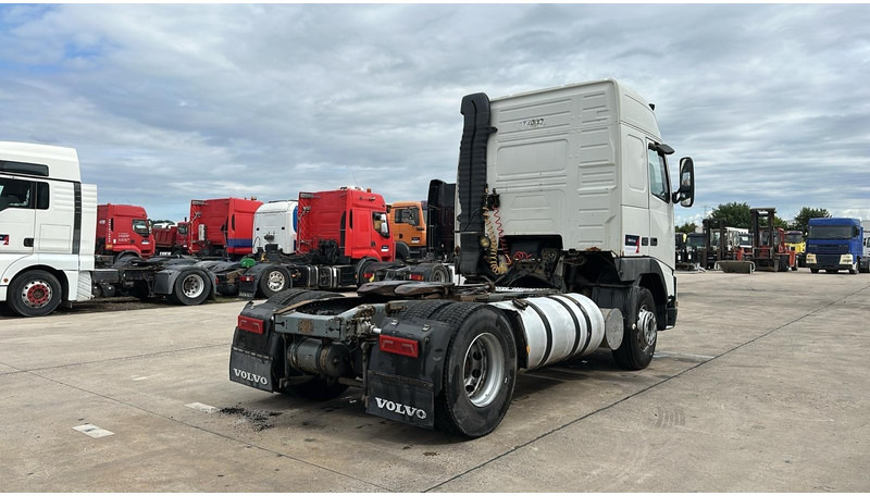 Volvo FH 12.420 (POMPE HYDRAULIQUE / PTO / BOITE MANUELLE / MANUAL GEARBOX) - Vlačilec: slika 4 Volvo FH 12.420 (POMPE HYDRAULIQUE / PTO / BOITE MANUELLE / MANUAL GEARBOX) - Vlačilec: slika 4