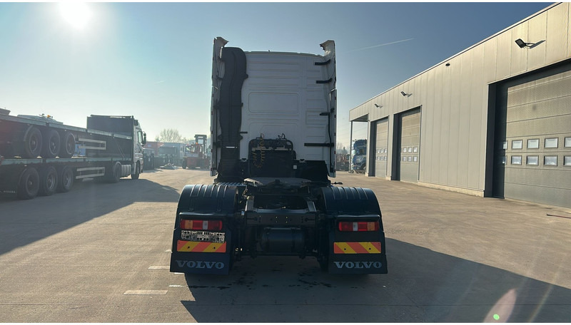 Volvo FH 460 (MANUAL GEARBOX / VERY CLEAN !!! / GOOD TYRES / TOP CONDITION) - Vlačilec: slika 5 Volvo FH 460 (MANUAL GEARBOX / VERY CLEAN !!! / GOOD TYRES / TOP CONDITION) - Vlačilec: slika 5
