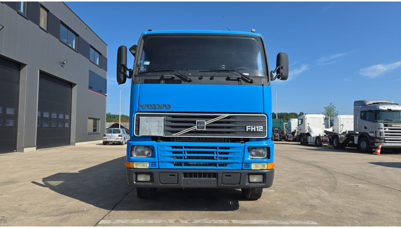 Volvo FH 12.380 (20.100 LITERS / PARFAIT ETAT / TOP CONDITION !!! / 6X2 / BOITE MANUELLE) - Tovornjak cisterna: slika 2 Volvo FH 12.380 (20.100 LITERS / PARFAIT ETAT / TOP CONDITION !!! / 6X2 / BOITE MANUELLE) - Tovornjak cisterna: slika 2