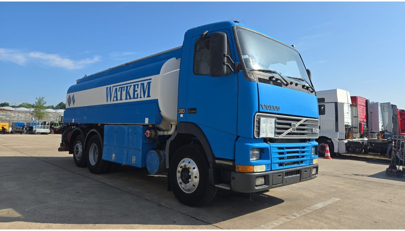Volvo FH 12.380 (20.100 LITERS / PARFAIT ETAT / TOP CONDITION !!! / 6X2 / BOITE MANUELLE) - Tovornjak cisterna: slika 3 Volvo FH 12.380 (20.100 LITERS / PARFAIT ETAT / TOP CONDITION !!! / 6X2 / BOITE MANUELLE) - Tovornjak cisterna: slika 3