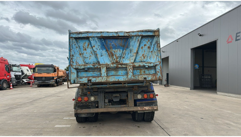 Volvo FL 12.380 (8X4 /STEEL SUSP. / BOITE MANUELLE / MANUAL GEARBOX) - Tovornjak prekucnik: slika 5 Volvo FL 12.380 (8X4 /STEEL SUSP. / BOITE MANUELLE / MANUAL GEARBOX) - Tovornjak prekucnik: slika 5