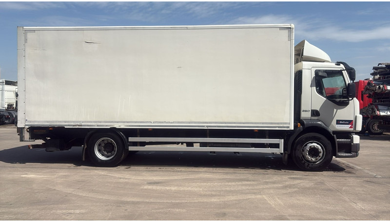 Volvo FL 260 (LIFT 2000 KG / PERFECT BELGIAN TRUCK / 18 TON / EURO 5) - Tovornjak zabojnik: slika 4 Volvo FL 260 (LIFT 2000 KG / PERFECT BELGIAN TRUCK / 18 TON / EURO 5) - Tovornjak zabojnik: slika 4