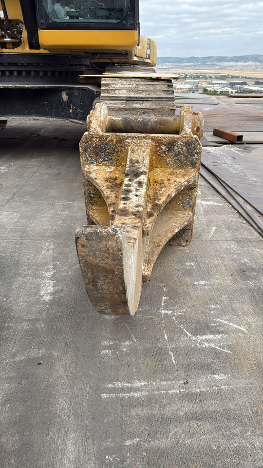 CATERPILLAR 336 Ripper from STOCK - Rahljač za Bager goseničar: slika 3 CATERPILLAR 336 Ripper from STOCK - Rahljač za Bager goseničar: slika 3