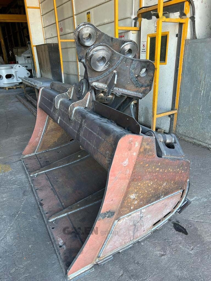 Caterpillar 320 Tilt Bucket - Žlica za bager: slika 2 Caterpillar 320 Tilt Bucket - Žlica za bager: slika 2