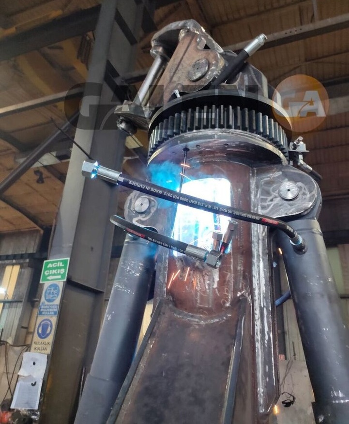 Galen CLAMSHELL BUCKET LIEBHERR A944 - Žlica s prijemalom: slika 1 Galen CLAMSHELL BUCKET LIEBHERR A944 - Žlica s prijemalom: slika 1