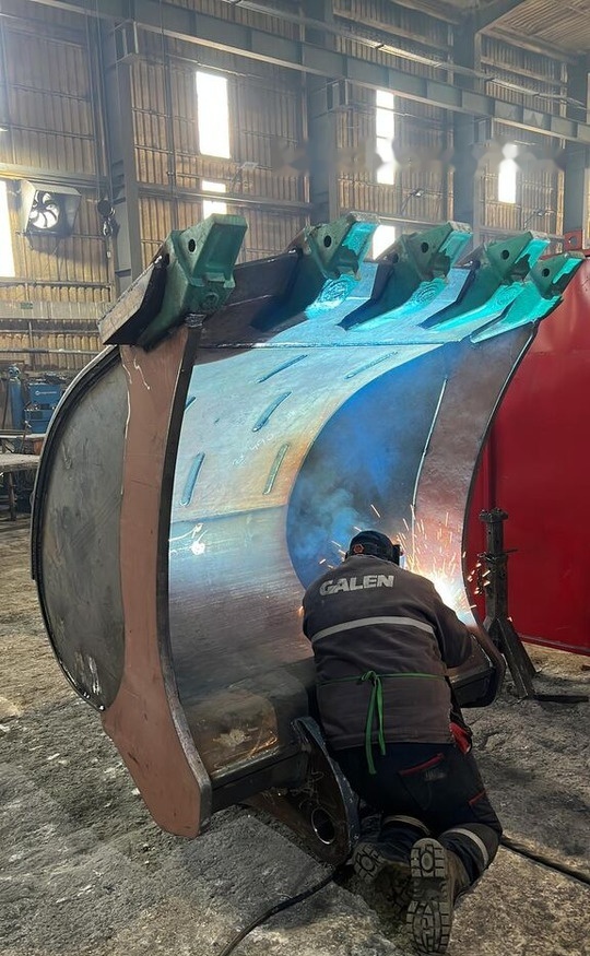 Hitachi ZX490 Heavy Duty Bucket - Žlica za bager: slika 4 Hitachi ZX490 Heavy Duty Bucket - Žlica za bager: slika 4