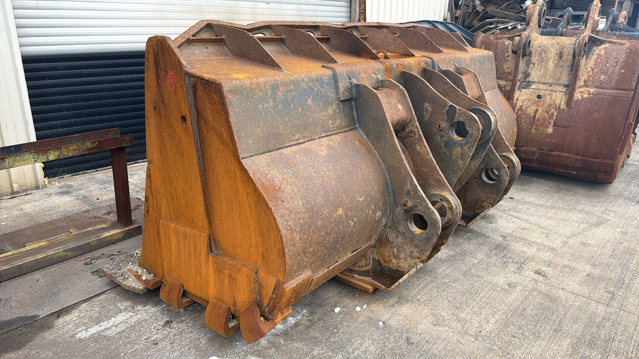 KOMATSU WA500 Loading Bucket - Žlica za nakladalnik: slika 2 KOMATSU WA500 Loading Bucket - Žlica za nakladalnik: slika 2