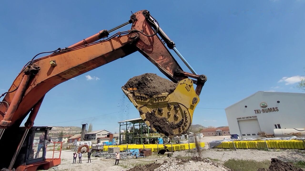 Komatsu PC1250 Extreme Heavy Duty Bucket - Žlica za bager: slika 4 Komatsu PC1250 Extreme Heavy Duty Bucket - Žlica za bager: slika 4