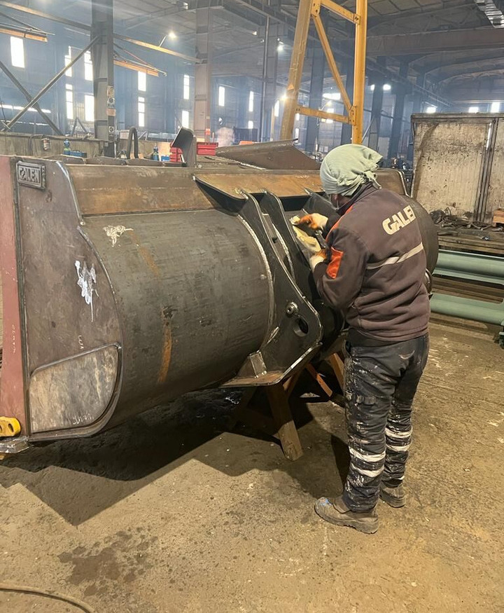 Komatsu WA430 - Žlica za nakladalnik: slika 1 Komatsu WA430 - Žlica za nakladalnik: slika 1