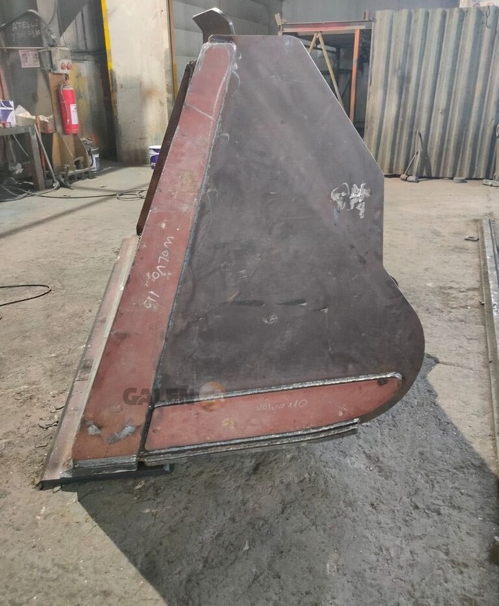 Volvo L110 General Purpose Bucket - Žlica za nakladalnik: slika 4 Volvo L110 General Purpose Bucket - Žlica za nakladalnik: slika 4