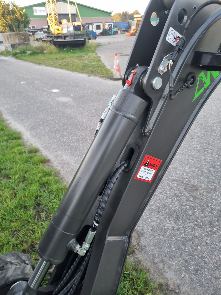 Mini bager WCM CTX 8010S Diesel: slika 16