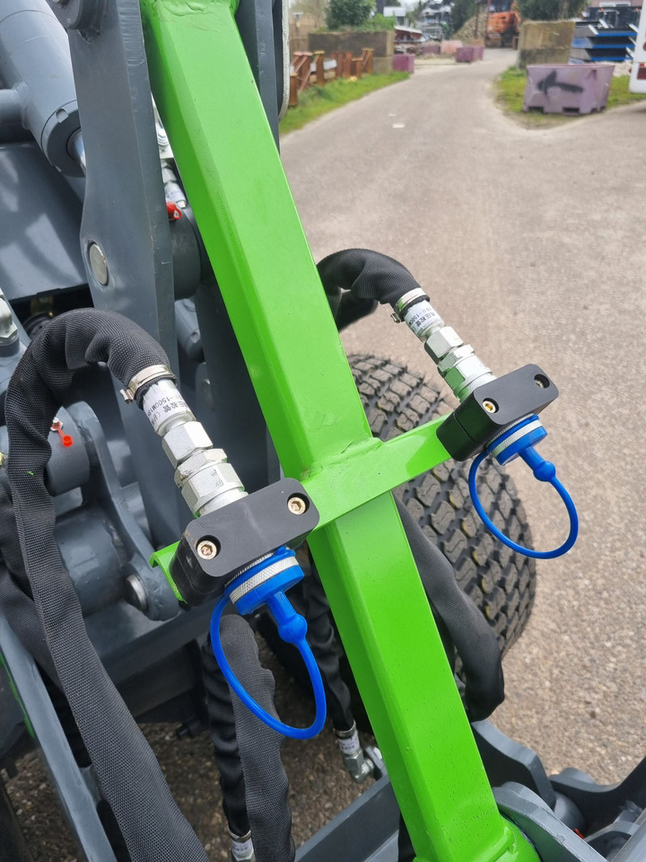 Kolesni nakladalec WCM -L1460 shovel met beugel: slika 15