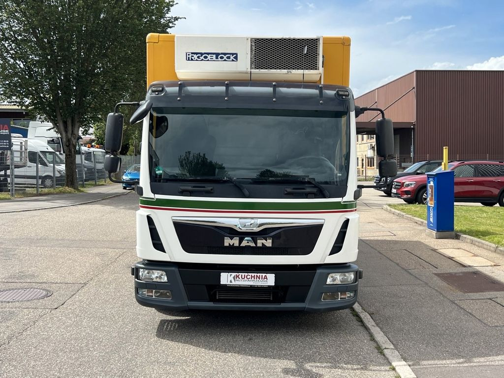 MAN TGL 8.220 Kühlkoffer 5,26m LBW Klima Luftgef. MAN TGL 8.220 Kühlkoffer 5,26m LBW Klima Luftgef. - Hladilno vozilo: slika 2 MAN TGL 8.220 Kühlkoffer 5,26m LBW Klima Luftgef. MAN TGL 8.220 Kühlkoffer 5,26m LBW Klima Luftgef. - Hladilno vozilo: slika 2