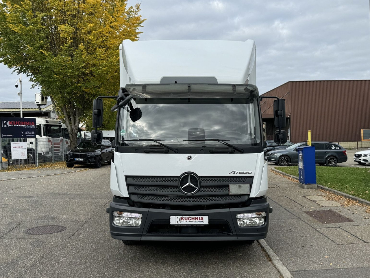 Mercedes-Benz Atego 1221 L Koffer 6,1m LBW AHK Klima TOP - Tovornjak zabojnik: slika 2 Mercedes-Benz Atego 1221 L Koffer 6,1m LBW AHK Klima TOP - Tovornjak zabojnik: slika 2