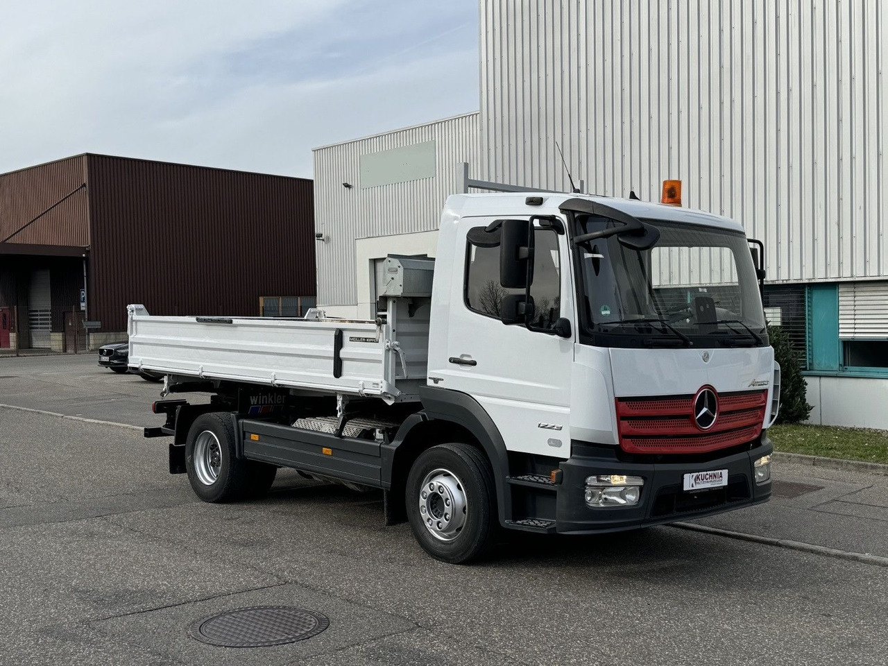 Mercedes-Benz Atego 1223 K Dreiseitenkipper 2xAHK 3-Sitze E6 - Tovornjak prekucnik: slika 5 Mercedes-Benz Atego 1223 K Dreiseitenkipper 2xAHK 3-Sitze E6 - Tovornjak prekucnik: slika 5