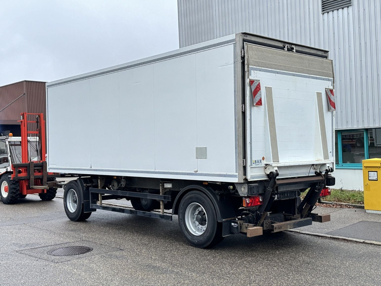 ROHR RAK/18 TK Tiefkühl MAXIMA 1000 Türen LBW 2t BPW - Prikolica hladilnik: slika 3 ROHR RAK/18 TK Tiefkühl MAXIMA 1000 Türen LBW 2t BPW - Prikolica hladilnik: slika 3