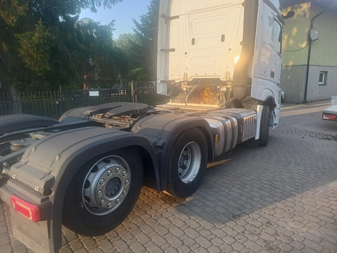 Mercedes-Benz Actros 2551 - Vlačilec: slika 4 Mercedes-Benz Actros 2551 - Vlačilec: slika 4