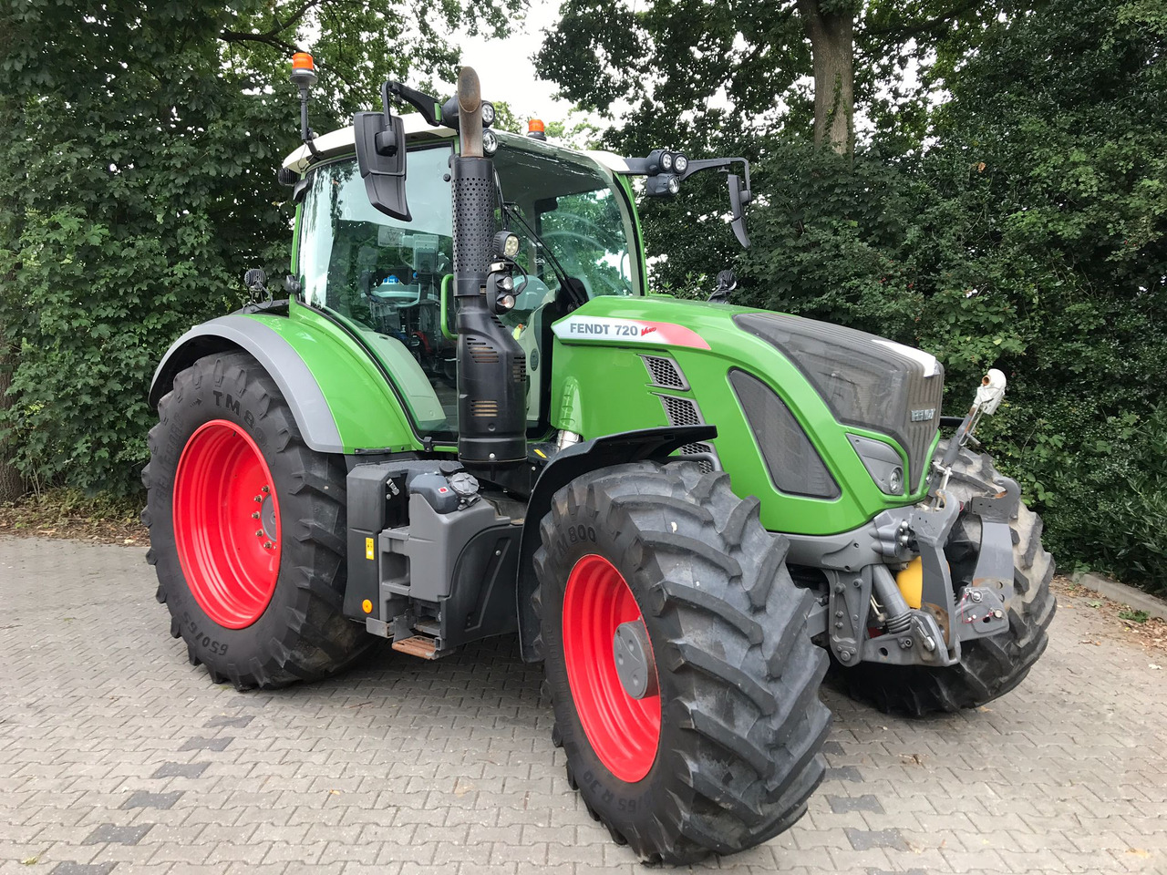 FENDT 720 Vario S4 PowerPlus - Traktor: slika 3 FENDT 720 Vario S4 PowerPlus - Traktor: slika 3