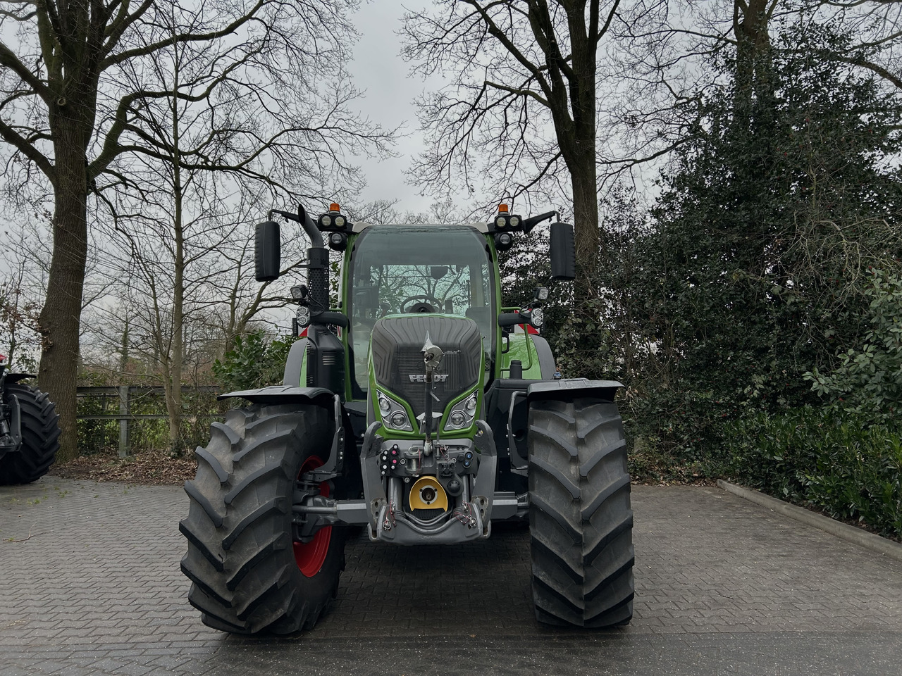 FENDT 724 Vario Gen6 ProfiPlus setting 2 - Traktor: slika 5 FENDT 724 Vario Gen6 ProfiPlus setting 2 - Traktor: slika 5