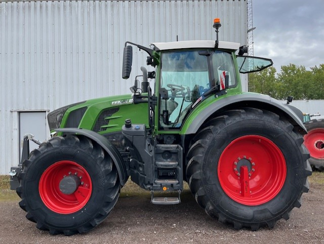 FENDT 826 Vario S4 ProfiPlus - Traktor: slika 2 FENDT 826 Vario S4 ProfiPlus - Traktor: slika 2