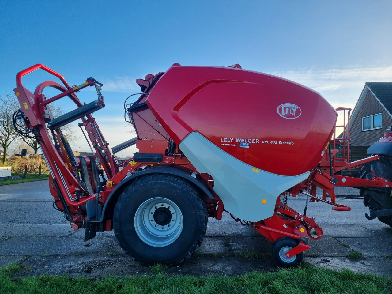 Lely-Welger RPC 160V - Ovijalnik za bale: slika 1 Lely-Welger RPC 160V - Ovijalnik za bale: slika 1