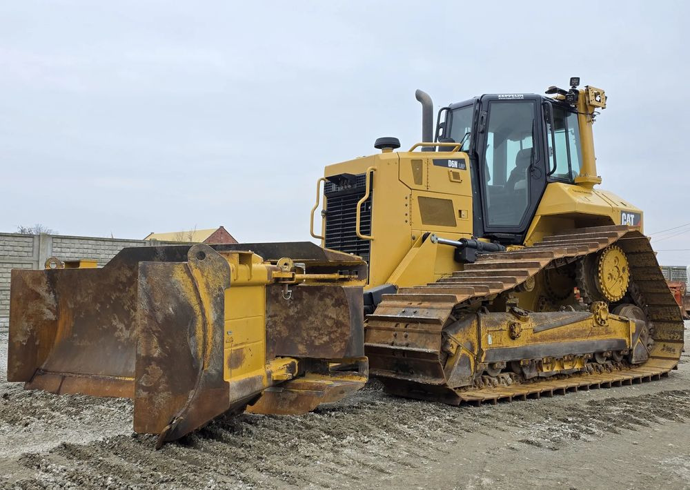 Buldožer Caterpillar Caterpillar D6N LGP, 2017 ROK, PODWOZIE 80% DOBRE: slika 1