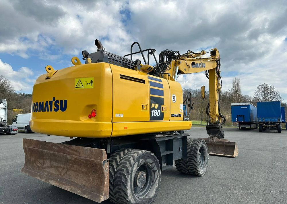Komatsu PW 180-10, 2017 ROK, 6000 MTH, OIL QUICK - Bager na kolesih: slika 2 Komatsu PW 180-10, 2017 ROK, 6000 MTH, OIL QUICK - Bager na kolesih: slika 2