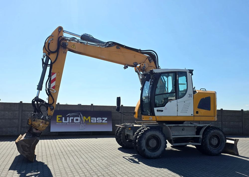 Liebherr A918 COMPACT, 2014 ROK, SW 48 LIKUFIX szybkozłącze - Bager na kolesih: slika 1 Liebherr A918 COMPACT, 2014 ROK, SW 48 LIKUFIX szybkozłącze - Bager na kolesih: slika 1