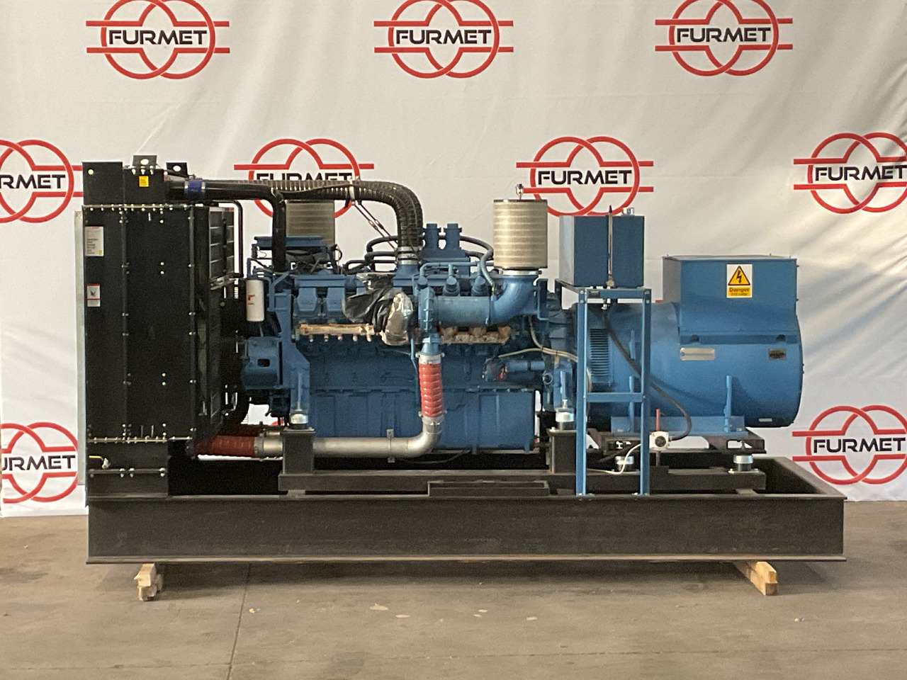 Generator MTU 16V2000, 900KVA generatorset. Like brand new. Low standby hours: slika 9