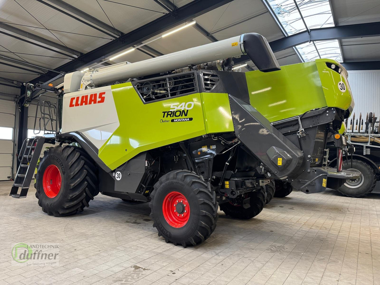 CLAAS Trion 540 Montana - Kombajn harvester: slika 2 CLAAS Trion 540 Montana - Kombajn harvester: slika 2
