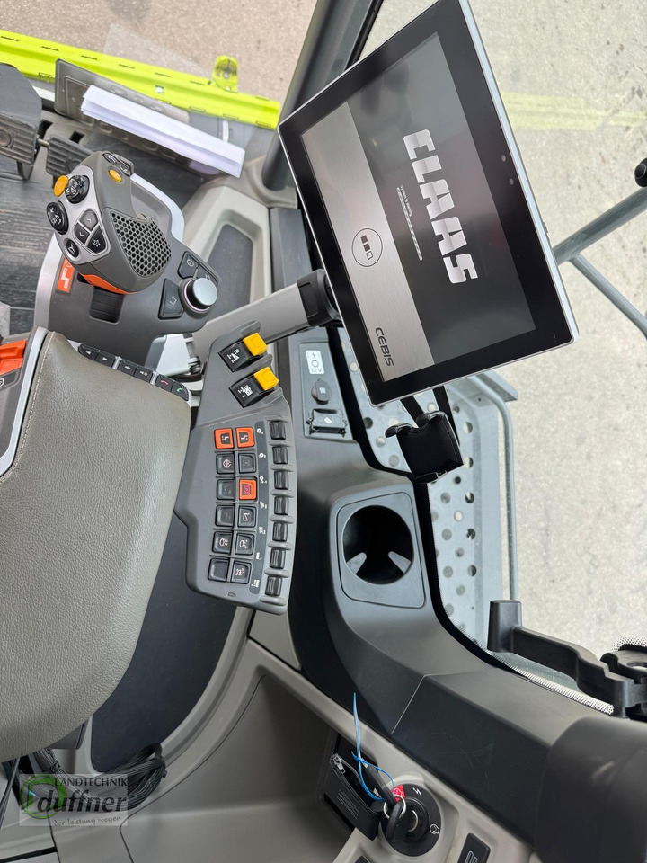 Kombajn harvester CLAAS Trion 730: slika 8