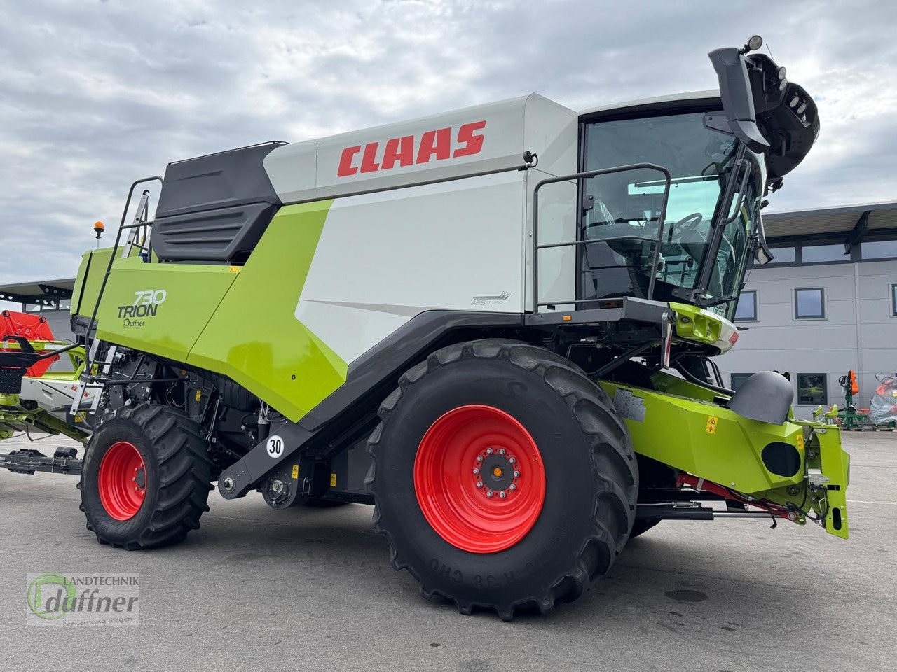 CLAAS Trion 730 - Kombajn harvester: slika 2 CLAAS Trion 730 - Kombajn harvester: slika 2