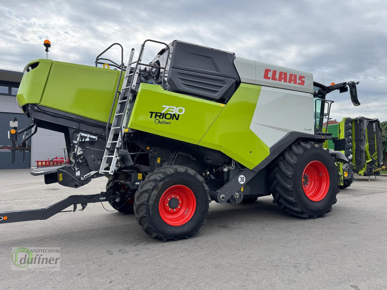 CLAAS Trion 730 - Kombajn harvester: slika 3 CLAAS Trion 730 - Kombajn harvester: slika 3