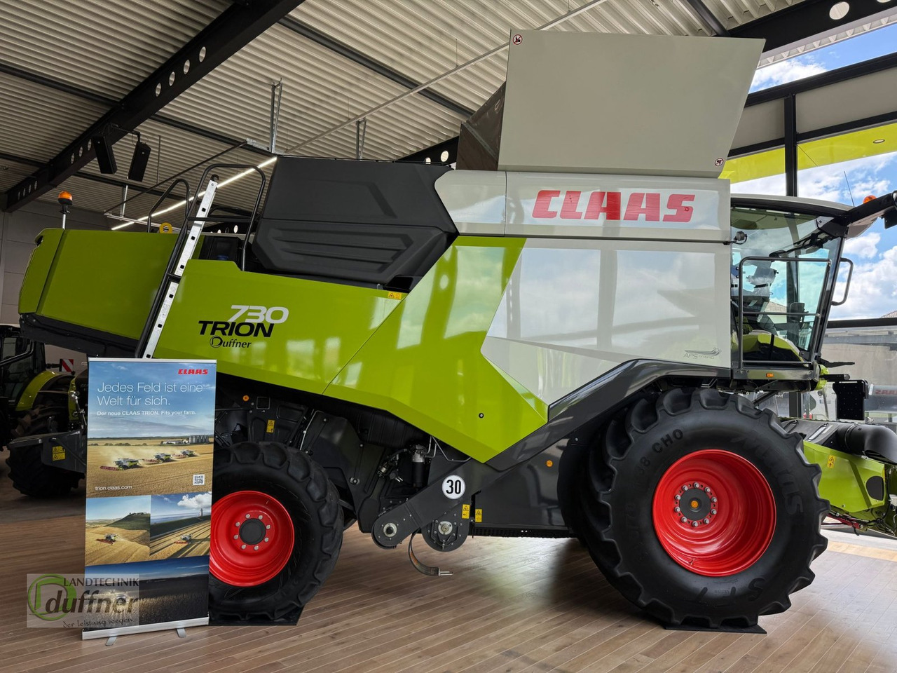 CLAAS Trion 730 - Kombajn harvester: slika 2 CLAAS Trion 730 - Kombajn harvester: slika 2