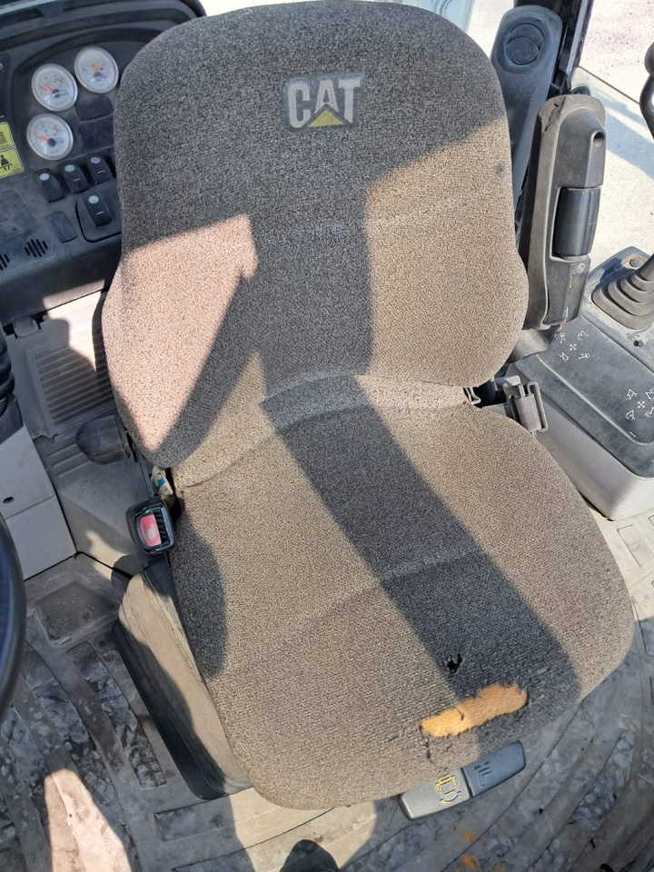 CATERPILLAR 428E - Bager nakladalec: slika 4 CATERPILLAR 428E - Bager nakladalec: slika 4