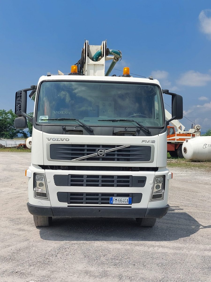 VOLVO FM12 R64 380 - Črpalka za beton: slika 3 VOLVO FM12 R64 380 - Črpalka za beton: slika 3