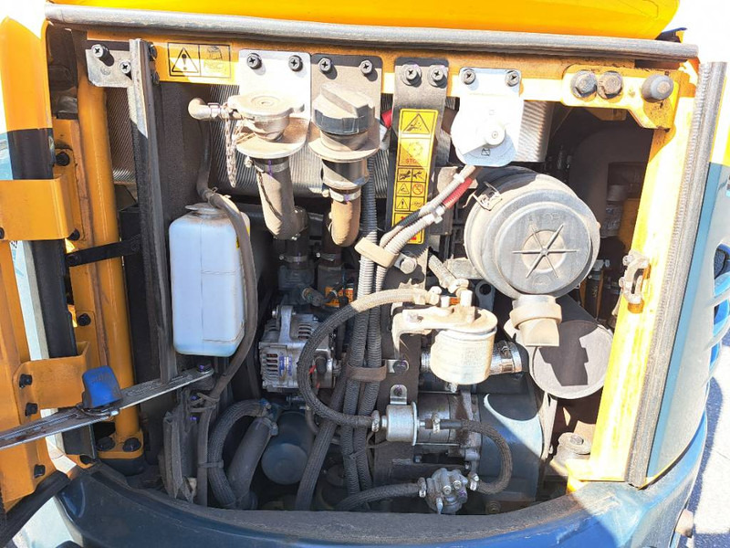 Mini bager Hyundai R30 Z-9AK: slika 6