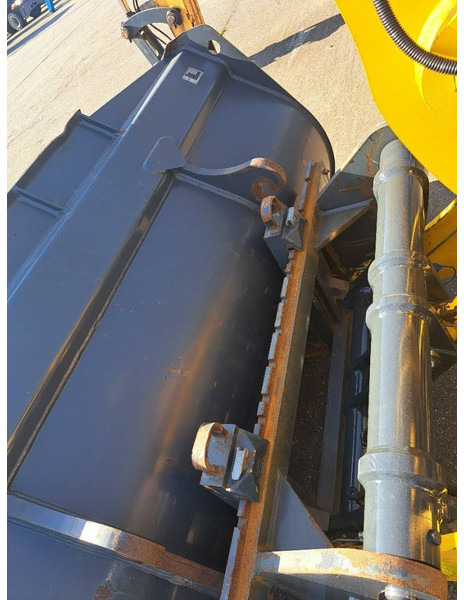 Komatsu WA 100 M-8 - Kolesni nakladalec: slika 5 Komatsu WA 100 M-8 - Kolesni nakladalec: slika 5